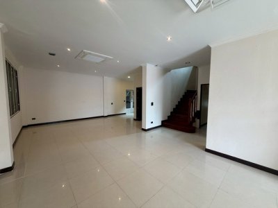 ให้เช่าบ้านเดี่ยว 2 ชั้น 100 ตรว. เอกมัย 10 ( ซอยปรีดีพนมยงค์ 25) เดินทางสะดวก ใกล้เอกมัย ทองหล่อ และรถไฟฟ้า - รูปที่ 4