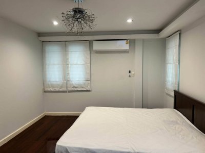 บ้านเดี่ยวพร้อมเฟอร์นิเจอร์ครบ 3 ห้องนอน  3 ห้องน้ำ พระราม 9 ซอย 43 เหมาะสำหรับอยู่อาศัย หรือทำ Home Office - รูปที่ 3