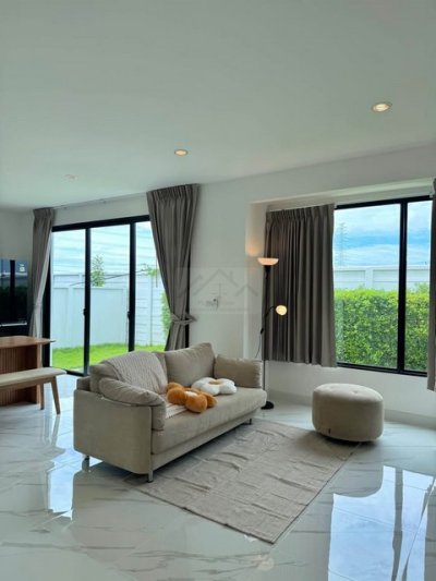 ให้เช่าบ้านแฝดหลังมุม 3 ห้องนอน โคโม่ เบียงก้า บางนา Como Bianca สไตล์ Minimal Eco Living ใกล้เมกะบางนาและวงแหวนกาญจนา - รูปที่ 2