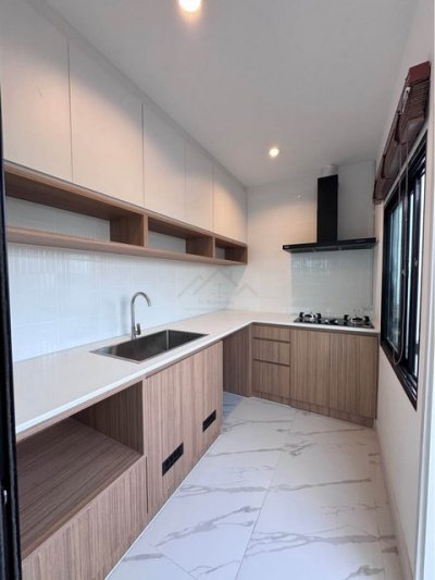 ให้เช่าบ้านแฝดหลังมุม 3 ห้องนอน โคโม่ เบียงก้า บางนา Como Bianca สไตล์ Minimal Eco Living ใกล้เมกะบางนาและวงแหวนกาญจนา - รูปที่ 6