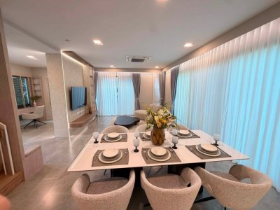 บ้าน 2 ชั้น 72 ตรว. 4 ห้องนอน 5 ห้องน้ำ เฟอร์นิเจอร์พร้อมทุกห้อง  มัณฑนา บางนา กม. 15 - รูปที่ 5