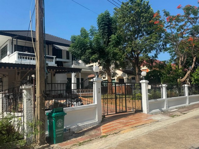 ให้เช่าบ้านเดี่ยว 2 ชั้น 119 ตรว. 4 ห้องนอน ลดาวัลย์ ศรีนครินทร์ Ladawan Srinakarin ซอยศรีด่าน 14 ใกล้ Makro ศรีนครินทร์