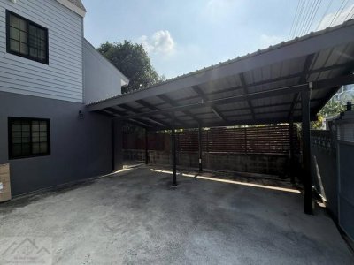 ให้เช่าบ้านเดี่ยว 5 ห้องนอน ซอยรัชดาภิเษก 32 บ้านสไตล์คอนกรีตผสมไม้ เงียบสงบ เป็นส่วนตัวสูง เดินทางสะดวก รัชดา ลาดพร้าว พระราม 9 - รูปที่ 3