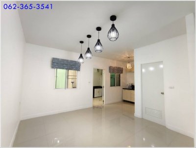 ทาวน์เฮาส์ ไลโอ อีลิท กาญจนาภิเษก – เวสต์เกต 3 นอน 2 BATHROOM 1990000 thb ใกล้กับ สถานีรถไฟฟ้าสายสีม่วง สถานีคลองไผ่ ราคาคุ้มสุดเวอร์ - รูปที่ 3
