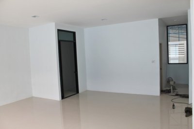 ขาย / ให้เช่าโรงงานพร้อมสำนักงาน 2 ชั้น (Mini Factory)  พร้อมใช้งาน เริ่มธุรกิจได้ทันที - รูปที่ 5