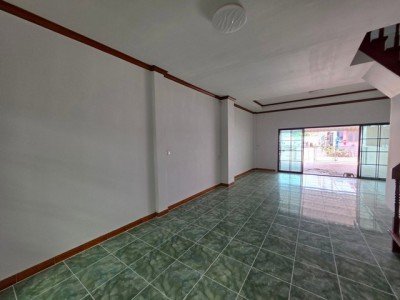 บ้านรีโนเวทใหม่พร้อมเข้าอยู่! หมู่บ้านนาทองเฮ้าส์ 1   ดอนหัวฬ่ออมตะซิตี้ ชลบุรี 3 ห้องนอน 2 ห้องน้ำ จอดรถ 2 คัน - รูปที่ 6