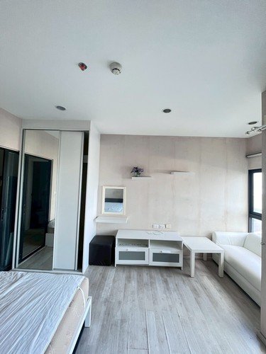 Dfa0185  ให้เช่าคอนโดplum condo central station เฟส 1  ชั้น 7 ทิศตะวันออก Tel: 0615659566 - รูปที่ 2