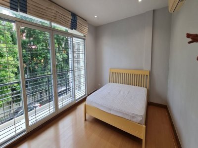 ให้เช่าทาวน์โฮม 3 ชั้น หมู่บ้านกลางเมือง ศรีนครินทร์ 24 (อ่อนนุช–พัฒนาการ) รีโนเวทใหม่ พร้อมเข้าอยู่ - รูปที่ 2