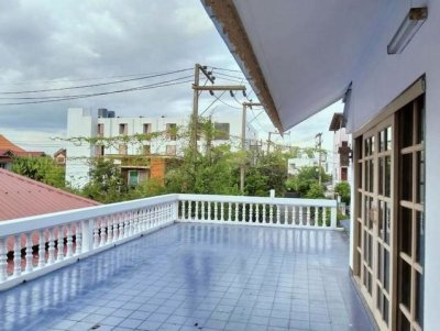 ขายบ้านเดี่ยว 2 ชั้น 6 ห้องนอน 3 ห้องน้ำ 70 ตร.วา ทำเลในเมืองเชียงใหม่ 3 นาทีถึงม.เชียงใหม่ - รูปที่ 8