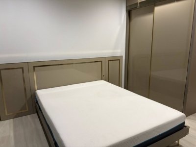 Life One Wireless beautiful peaceful 21st floor BTS Ploen Chit