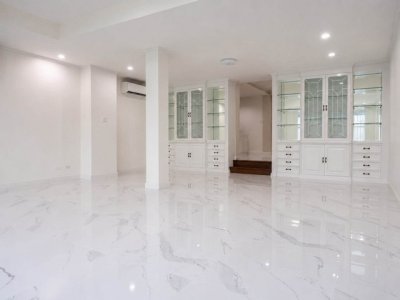 ให้เช่าบ้านหรู 5 ชั้น 450 ตร.ม. 4 ห้องนอน เย็นอากาศ เรสซิเดนท์ ใกล้ One Bangkok เหมาะอยู่อาศัยหรือทำโฮมออฟฟิศกลางกรุง - รูปที่ 6