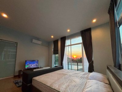ให้เช่าบ้านเดี่ยว 2 ชั้น 100 ตรว. 4 ห้องนอน โครงการ ดิ โอโซน ปัญญาอินทรา The Ozone Panyaindra ใกล้ Fashion Island - รูปที่ 2