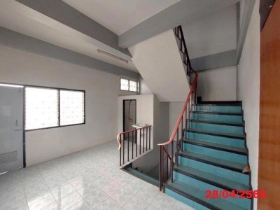 ขายทาวน์เฮ้าส์ 2 ชั้น เมืองสุราษฎร์ธานี ถนนดอนนก ราคาโปรโมชั่น - รูปที่ 4
