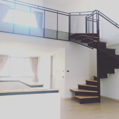 ให้เช่าบ้านใหม่ทั้งหลัง 3 ชั้น ครึ่งสไตล์ Loft Modern เพดานสูง พร้อมเฟอร์ 3 นอน 3 น้ำ บนถนนแจ้งวัฒนะ ใกล้รร. นานาชาติ ใกล้บีทีเอส สามัคคี สายชมพู  A Spacious, Fully Furnished Townhome at Huas Niche fo - รูปที่ 2