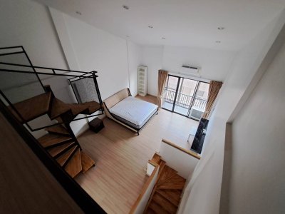 ให้เช่าบ้านใหม่ทั้งหลัง 3 ชั้น ครึ่งสไตล์ Loft Modern เพดานสูง พร้อมเฟอร์ 3 นอน 3 น้ำ บนถนนแจ้งวัฒนะ ใกล้รร. นานาชาติ ใกล้บีทีเอส สามัคคี สายชมพู  A Spacious, Fully Furnished Townhome at Huas Niche fo - รูปที่ 3
