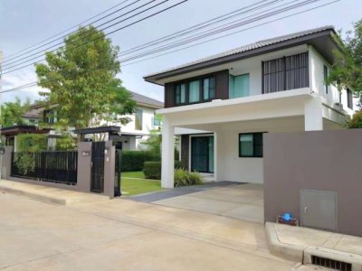 ให้เช่าด่วน หมู่บ้านมัณฑนา บางนา กม.7 ซอยราชวินิตบางแก้ว ใกล้เมกาบางนา 095-164-2956