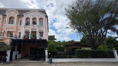 ทาวน์โฮม 3 ชั้น เออร์เบิน สาทร หลังริม ติดถนนราชพฤกษ์