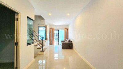 ลดราคา ทาวน์โฮม สิริ เพลส รังสิต เดินทางสะดวก ใกล้ SRT สถานีรังสิต - รูปที่ 3