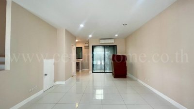 ขายด่วน ทาวน์โฮม 3 ชั้น บ้านกลางเมือง รัตนาธิเบศร์ รีโนเวทใหม่ ทำเลดี พร้อมอยู่ - รูปที่ 2