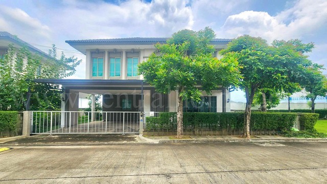 ลดพิเศษ บ้านเดี่ยว เสนาวิลเลจ วงแหวน - บางบัวทอง บ้านสวย พร้อมอยู่