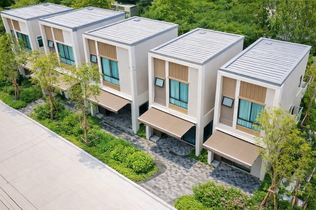 MEGAบางนา 1.9กม. 4แอร์ บ้านเดี่ยว 2 ชั้น 3 นอน สุขุมวิท-บางนา3 สนามกอล์ฟ เมืองแก้ว 600ม. IKEA บางนา 1.7 กม.