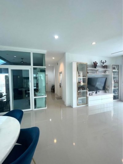 ขายบ้านเดี่ยว 2 ชั้นหลังมุม 55.2 ตรว. CASA VILLE ดอนเมือง-สรงประภา ใกล้สนามบินดอนเมือง และ รถไฟฟ้าสายสีแดง หน้าบ้านไม่ชน - รูปที่ 4