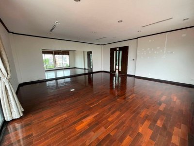 ให้เช่าอาคารสำนักงาน 3 ชั้น 270 ตรม. นาคนิวาส 12 ลาดพร้าว 71 พร้อมใช้งาน ใกล้เลียบด่วน ใกล้ BTS สายสีเหลือง (ลาดพร้าว 71) - รูปที่ 5