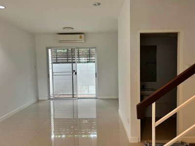 ขายทาวน์เฮ้าส์ 2 ชั้น 122 ตรม. หมู่บ้าน My Place นวมินทร์ 72 Renovate แล้วพร้อมเข้าอยู่ ใกล้ตลาดปัฐวิกรณ์ - รูปที่ 4