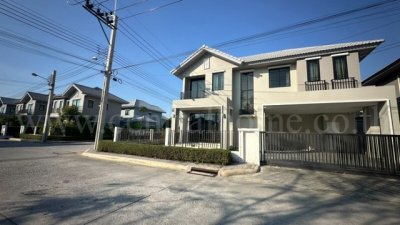 ราคาพิเศษ บ้านเดี่ยว ชวนชื่น ไพร์ม วิลเลจ บางนา หลังมุม เฟอร์ครบ ราคาถูก - รูปที่ 2