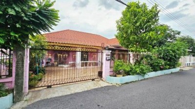 บ้านเดี่ยว หมู่บ้าน พรจิรา ลำลูกกา คลอง 7 เนื้อที่ 64 ตร.ว. ถูกสุดในโครงการ