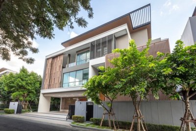 บ้านเดี่ยว 3 ชั้น หมู่บ้าน The Gentry วิภาวดี  ซอยวิภาวดี 62  หลังมุม  บ้านไม่เคยเข้าอยู่