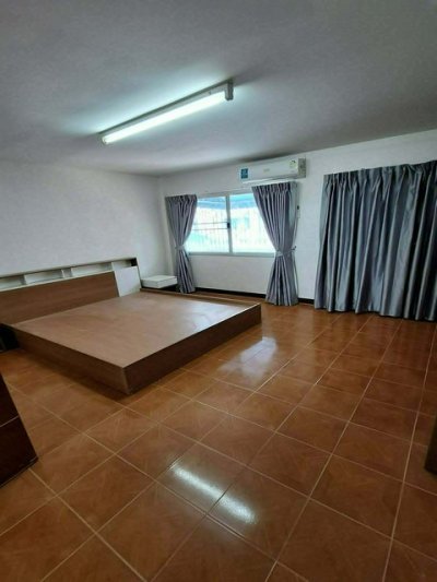 ให้เช่าทาวน์โฮม 4 ชั้น 220 ตรม. ลาดพร้าว 64 (เกตุนุติ 12) บ้านสวยเพิ่งรีโนเวทใหม่ เหมาะอยู่อาศัยหรือทำโฮมออฟฟิศ - รูปที่ 8