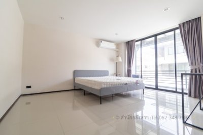 ขาย ทาวน์โฮม 3 ชั้น ทำเลทอง ซอยภาวนา 5 (ลาดพร้าว 41) | ตอบโจทย์อยู่อาศัย & โฮมออฟฟิศ สภาพใหม่กิ๊ก พร้อม Rooftop ส่วนตัว! - รูปที่ 6