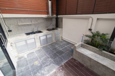 ขาย ทาวน์โฮม 3 ชั้น ทำเลทอง ซอยภาวนา 5 (ลาดพร้าว 41) | ตอบโจทย์อยู่อาศัย & โฮมออฟฟิศ สภาพใหม่กิ๊ก พร้อม Rooftop ส่วนตัว! - รูปที่ 4