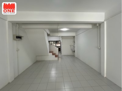 ทาวน์โฮม 2 ชั้น รีโนเวทใหม่ ใจกลางเมืองนครศรีธรรมราช - รูปที่ 4