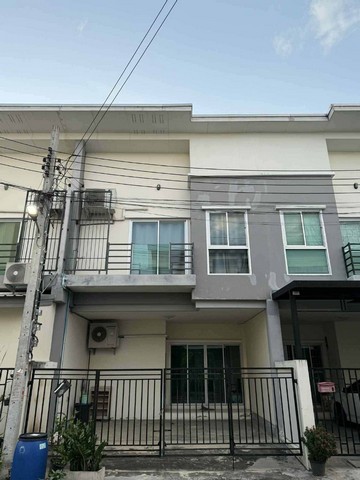 ให้เช่าทาวน์โฮม ศิราริน แบริ่ง 6-1 2 ห้องนอน 2 ห้องน้ำ 130 ตร.ม. Pet Friendly ใกล้ MRT ศรีแบริ่ง 15000 บาท