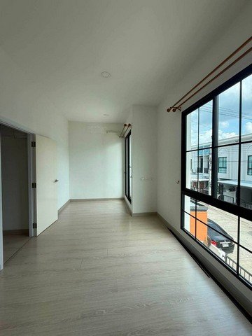 ให้เช่าทาวน์โฮม Chiva Home Bangkok-Pathum 3 ห้องนอน 2 ห้องน้ำ 130 ตร.ม. ใกล้ The Nine Center 11000 บาท - รูปที่ 4