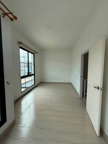 ให้เช่าทาวน์โฮม Chiva Home Bangkok-Pathum 3 ห้องนอน 2 ห้องน้ำ 130 ตร.ม. ใกล้ The Nine Center 11000 บาท - รูปที่ 6