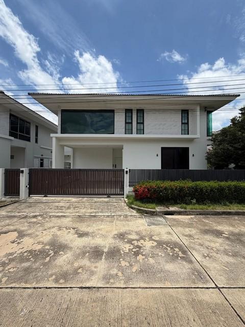 ขายบ้านเดี่ยว 2 ชั้น 222 ตร.ม. หมู่บ้าน Perfect Place พระราม 9-กรุงเทพกรีฑา