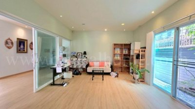 ลดราคา บ้านเดี่ยว 3 ชั้น รามอินทรา 31 ใกล้ MRT รามอินทรา กม.4 - รูปที่ 2