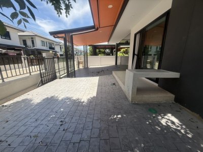 MT218 ขายด่วน ราคาดี บ้านเดี่ยว บริทาเนีย บางนา สุวรรณภูมิ กม.26 ที่ดิน 50.7 ตร.วา 3 ห้องนอน 3 ห้องน้ำ จอดรถ 2 คัน Tel.085-346-3838 - รูปที่ 2