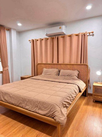 โซนสารภี ให้เช่า 25,000 บาท/เดือน บ้านชั้นเดียว #สไตล์มูจิ #ใกล้โรงเรียนวารีเชียงใหม่ พร้อมเฟอร์นิเจอร์ไม้สักแท้ทั้งหลัง #ไม่รับสัตว์เลี้ยง - รูปที่ 4