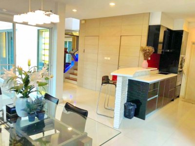ย่านสาทร ติดถนนกัลปพฤกษ์ บ้านเดี่ยว 2 ชั้นหัวมุม 4 นอน 3 น้ำ  240 ตร.ม.ใกล้ม.สยาม 1 กม.พร้อมเฟอร์ฯ เหมาะสำหรับพักอาศัย ออฟฟิศ - รูปที่ 3