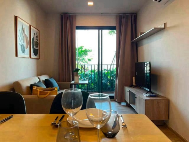 ให้เช่า 24,000 บาท/เดือน 56.5 ตรม. 2 นอน 2 น้ำ The #BaseHeight Chiang Mai #วิวสระว่ายน้ำ #เฟอร์นิเจอร์และเครื่องใช้ไฟฟ้าครบ พร้อมเข้าอยู่