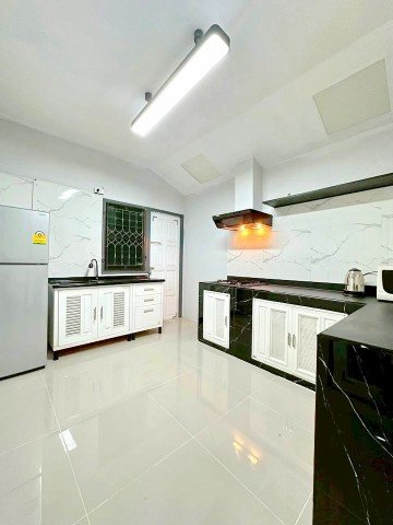 MRT โชคชัย 4 450 ม.บ้านเดี่ยว 2 ชั้น 5 นอน MRT สุทธิสาร 4กม.ลาดพร้าว 60-66 3 น้ำ   55 ตร.ว. 350 ตร.ม.บ้านพร้อมเฟอร์ฯ เครื่องใช้ไฟฟ้าครบ - รูปที่ 3