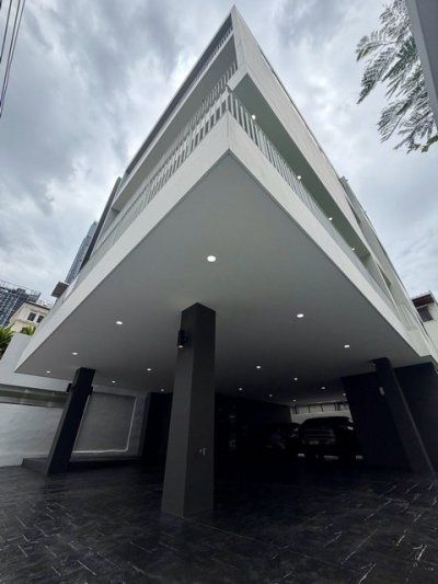 ขายโฮมออฟฟิศใหม่ 5 ชั้นรวมดาดฟ้า พร้อมลิฟท์ สไตล์ Modern Luxury ใจกลางพระราม 9 หลัง Central พระราม9 เดินถึง MRT พระราม 9 - รูปที่ 2