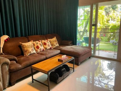 บ้านเดี่ยวสไตล์รีสอร์ท  บ้านหัวมุม ข้างในสุด เป็นส่วนตัวมาก วิลาจิโอ้ ปิ่นเกล้า - ศาลายา  Land & Houses - รูปที่ 2