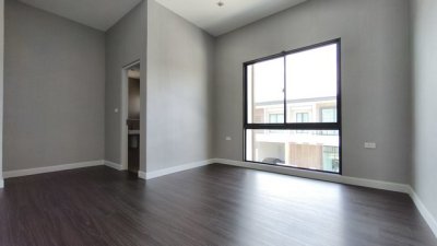 บ้านเดี่ยว 2 ชั้น บ้านใหม่ไม่เคยเข้าอยู่ Bangkok Boulevard รามคำแหง-วงแหวน 4 ห้องนอน | ห้องน้ำในตัวครบทุกห้อง | Smart Home - รูปที่ 8