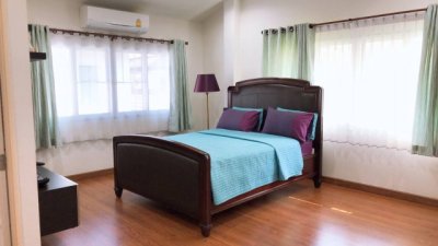 ขายบ้านเดี่ยวพร้อมเฟอร์นิเจอร์ หมู่บ้านปาริชาติ หางดง เชียงใหม่ 4 ห้องนอน 5 ห้องน้ำ ราคา 6 ล้าน - รูปที่ 4