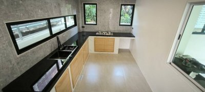 บ้านเดี่ยว 2 ชั้น หมู่บ้าน สินทรัพย์นคร พุทธมณฑลสาย 2 เขตบางแค กรุงเทพฯ รีโนเวทใหม่ทั้งหลัง ดีไซน์โมเดิร์น กว้างขวาง โปร่งโล่ง - รูปที่ 6